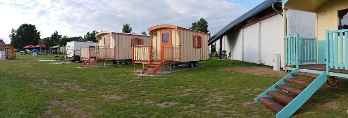Zauberwagen Zirkuswagen Naturwagen Campsite Kropelin